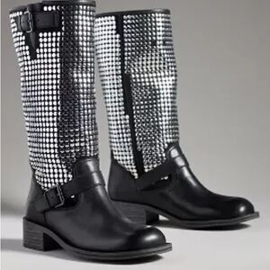 ANTHROPOLOGIE Vicenza Studded Moto Boots/ size 8